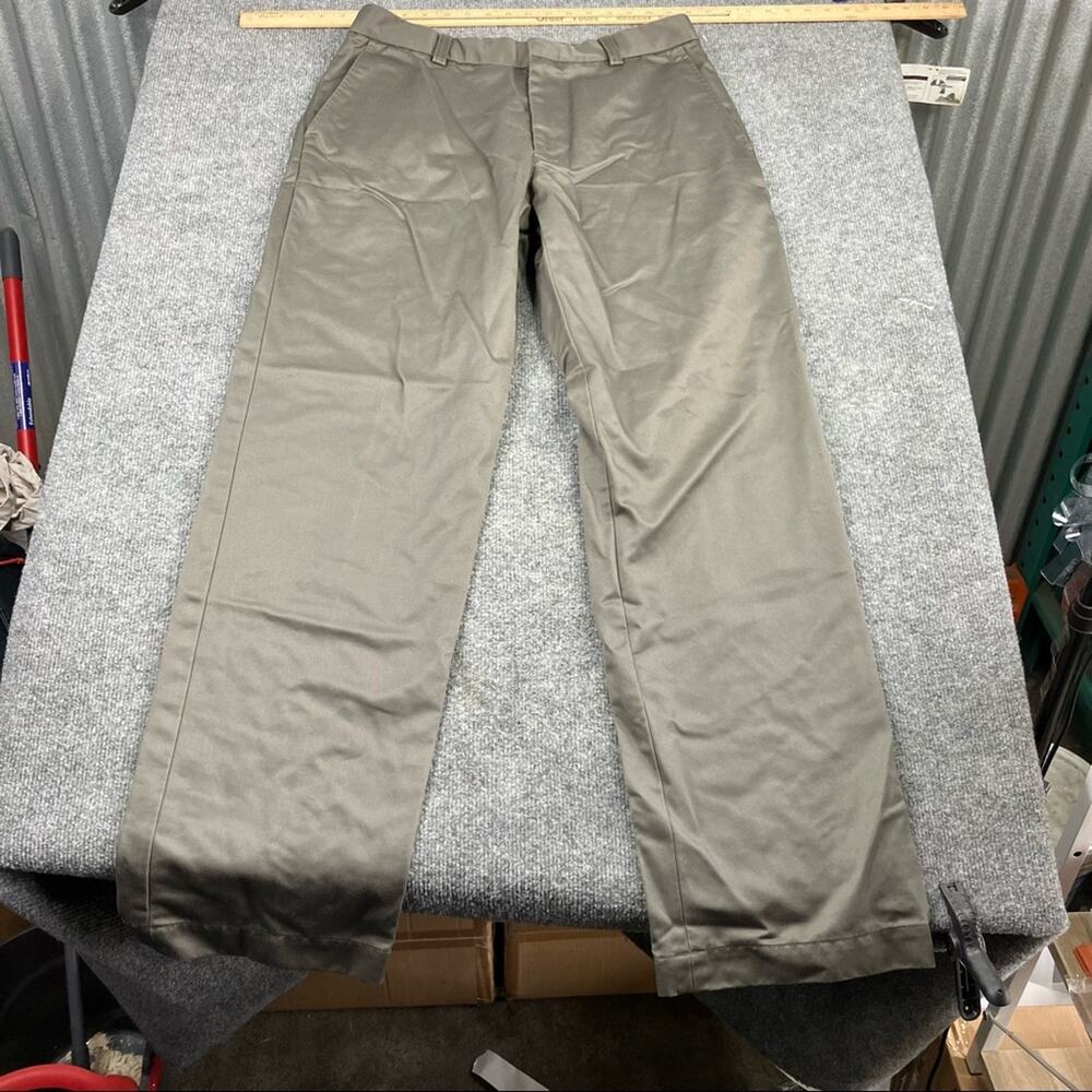 GAP Khaki Slacks like new 34/34 Flat Front Grey Mens